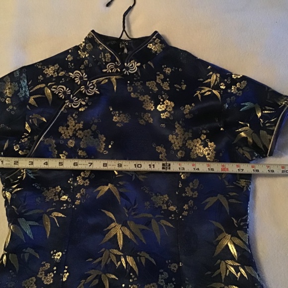 Navy and Gold Cheongsam top (s) - Picture 4 of 7